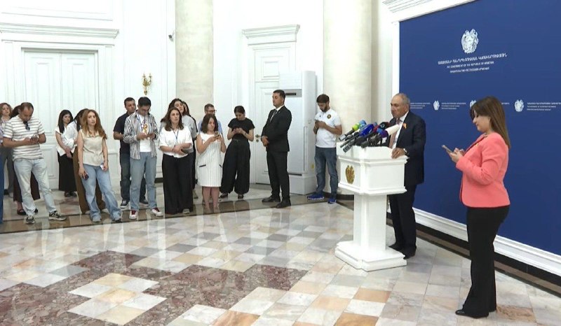Пашинян призвал Азербайджан к сотрудничеству по пропавшим без вести и торговле