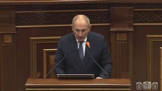 Выборы в Дилижане: Пашинян о Декларации независимости в Конституции
