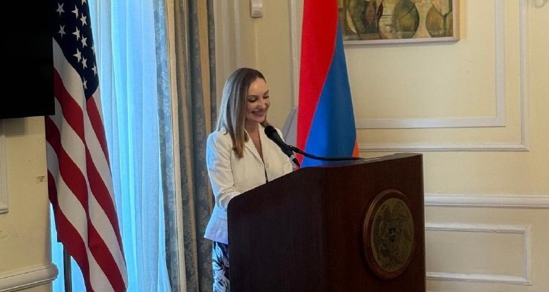 Лилит Макунц отказалась от мандата: экс-посол Армении в США не войдет в парламент