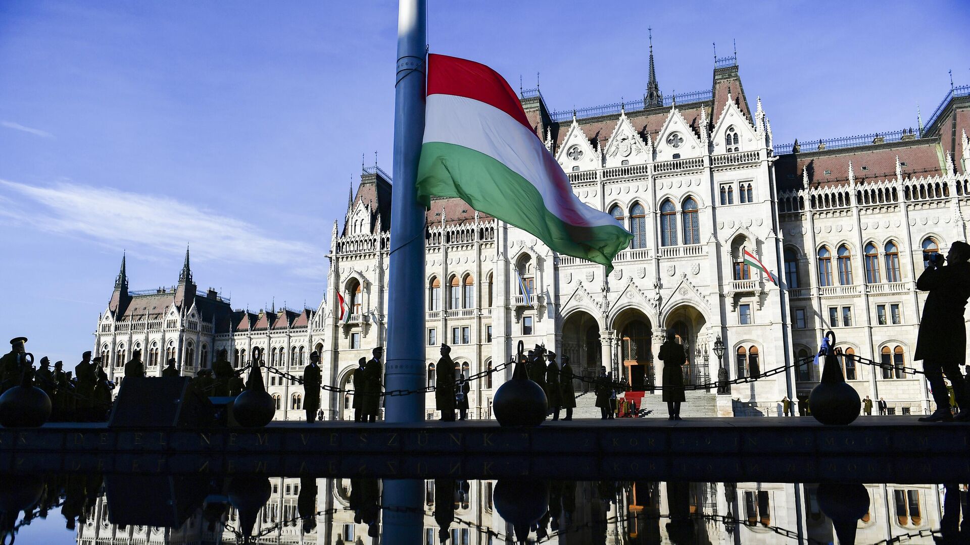 Изменение курса Венгрии: новое правительство намерено закрыть двери для России — что это значит для Дилижана?