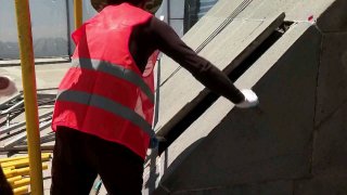 В Дилижане продолжается ремонт пилонов мемориала жертв Геноцида армян