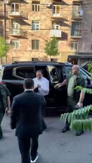Сурен Папикян встретился с молодежью «Гражданского договора» в Дилижане