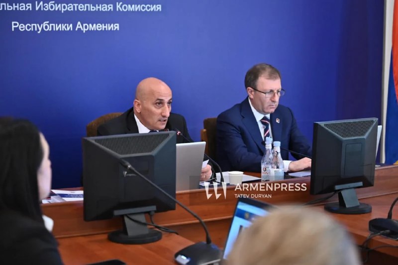 Четыре новых депутата Совета старейшин Еревана: распределение мандатов