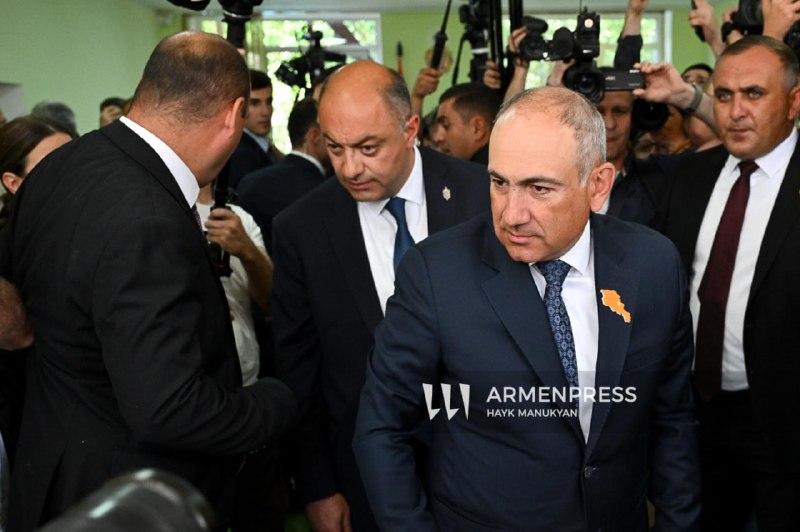 Премьер-министр Никол Пашинян на брифинге для журналистов в Дилижане после голосования на выборах в НС РА.