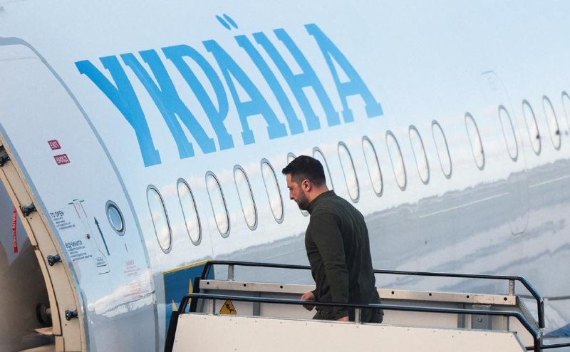 Самолет Владимира Зеленского в Молдове