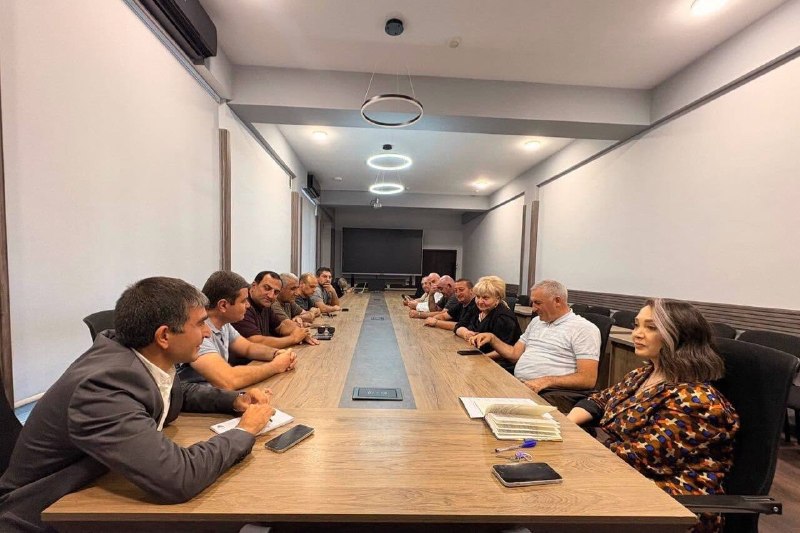 Дилижан готовится к велопробегу «Вокруг Севана» и Tour of Armenia: состояние дорог обсудили в Дорожном департаменте