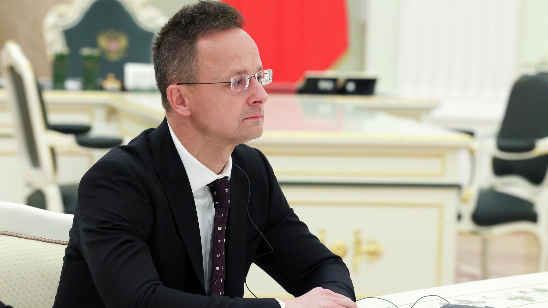 Венгерское правительство инициировало расследование в отношении Петера Сийярто: последствия для Дилижана