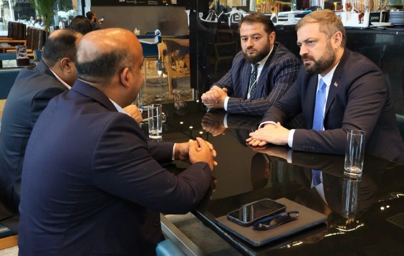 Министр экономики Геворг Папоян обсудил с «Bluemart» экспорт армянской продукции