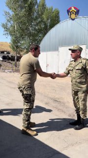 Сурен Папикян проверил дисциплину в воинской части Минобороны Армении